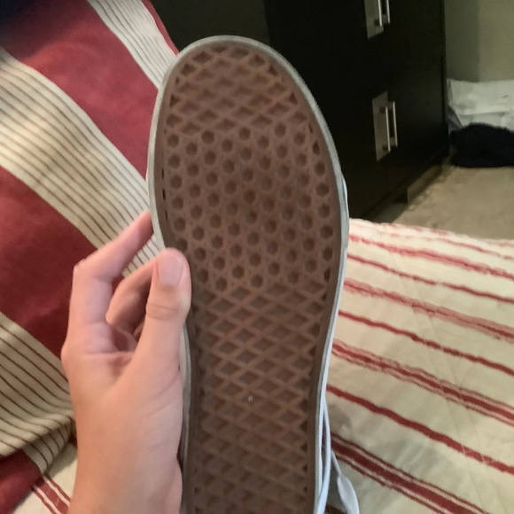 Vans - Picture 4 of 5